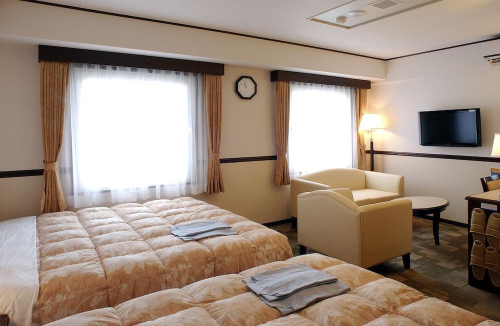 Toyoko Inn Kyoto Gojo Omiya מראה חיצוני תמונה
