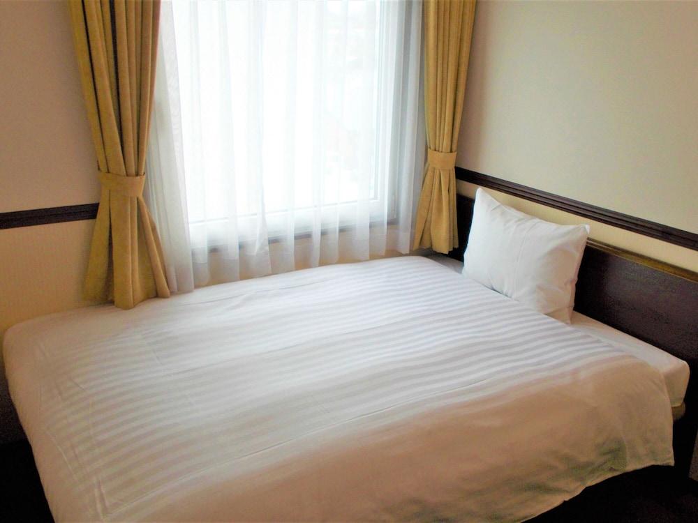 Toyoko Inn Kyoto Gojo Omiya מראה חיצוני תמונה